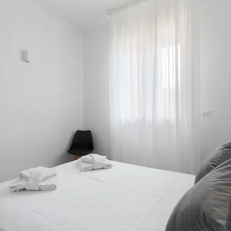 Apartman Le Dodici Porte- Porta San Felice 6 By District Bologna