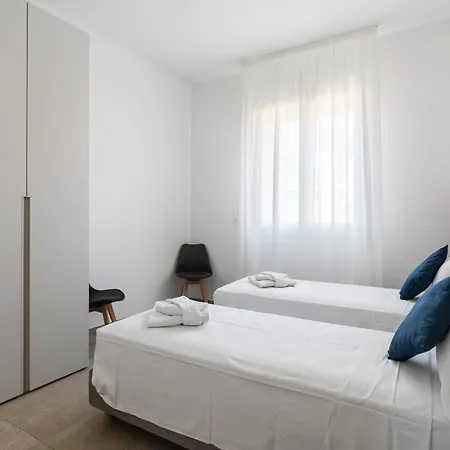 Le Dodici Porte- Porta San Felice 6 By District *