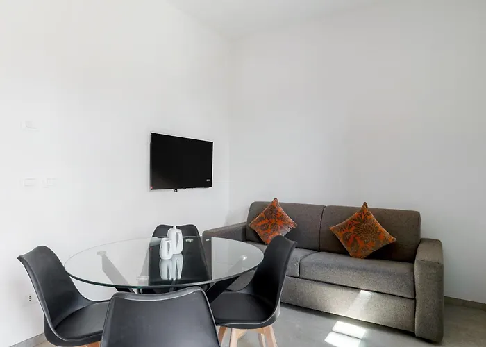 Apartman Le Dodici Porte- Porta San Felice 6 By District Bologna