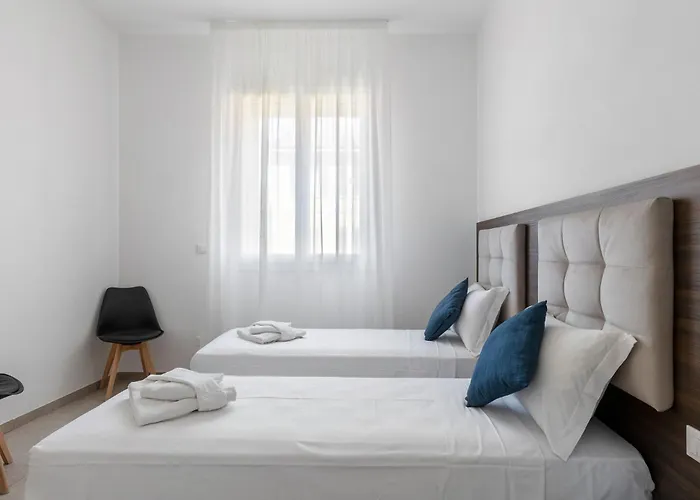 Apartman Le Dodici Porte- Porta San Felice 6 By District *