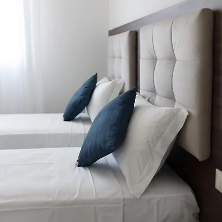 Le Dodici Porte- Porta San Felice 6 By District * Boloňa