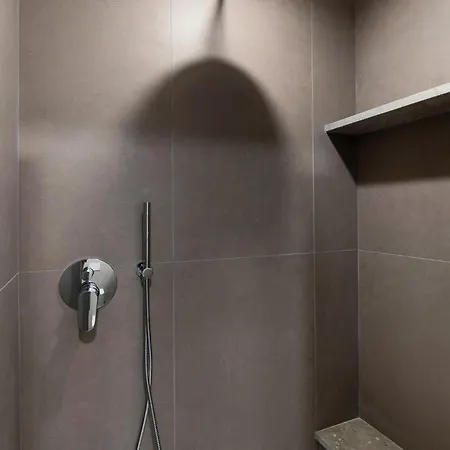 Le Dodici Porte- Porta San Felice 6 By District